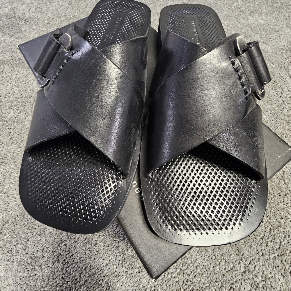 Kenneth Cole Mens Pina Colada Leather Slide Sandal Black 10 M. New!!!